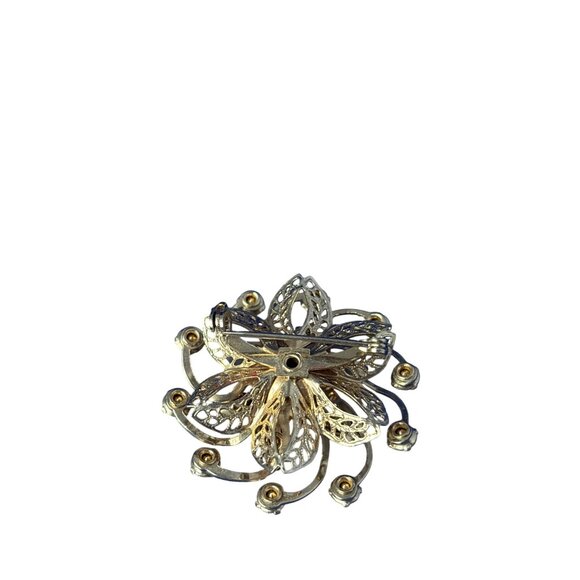 Vintage 50s Flower Brooch Blue Rhinestones Goldtone Filigree 1.5 - Picture 2 of 2